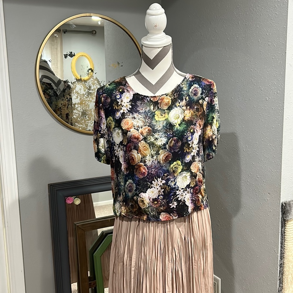 Gorgeous floral blouse